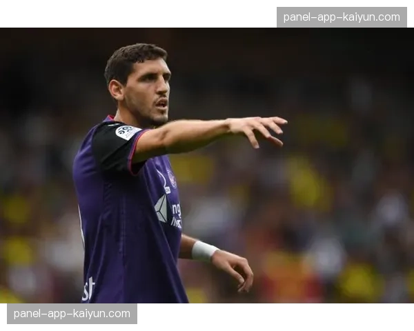 图卢兹签下利兹联后卫查理·克雷斯韦尔